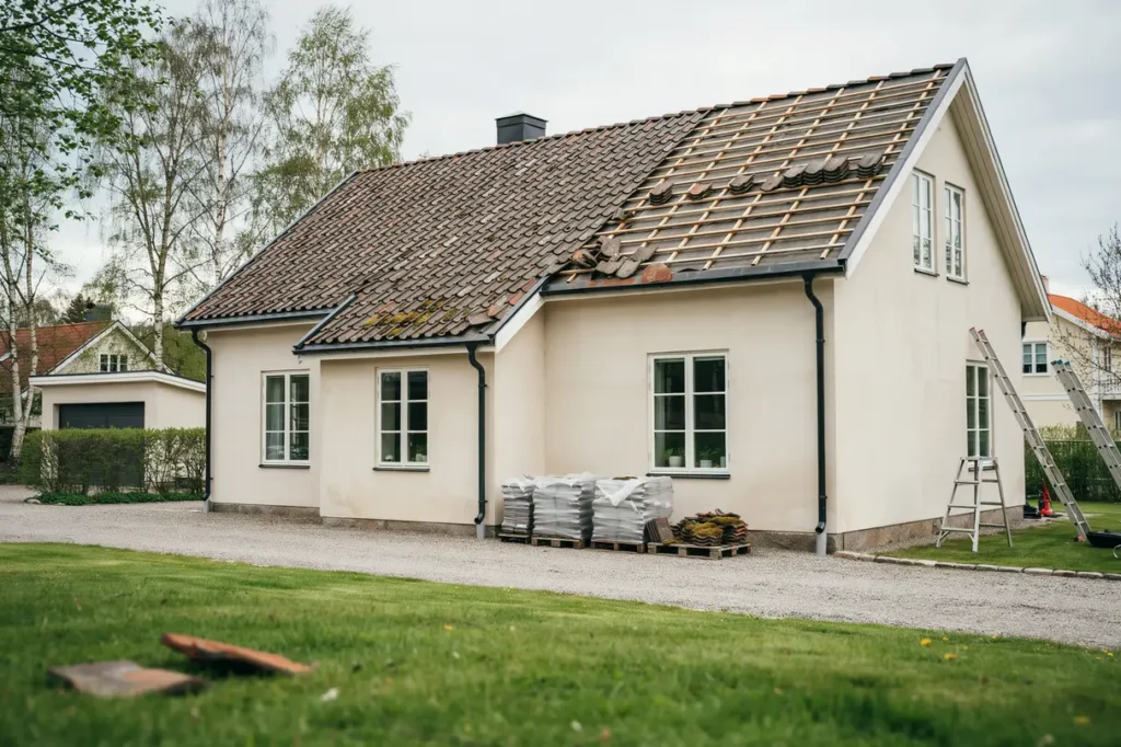 takbyte eller takrenovering s v ljer villa gare r tt tg rd i tid
